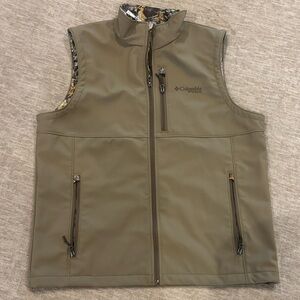 Columbia Khaki Outdoor Vest